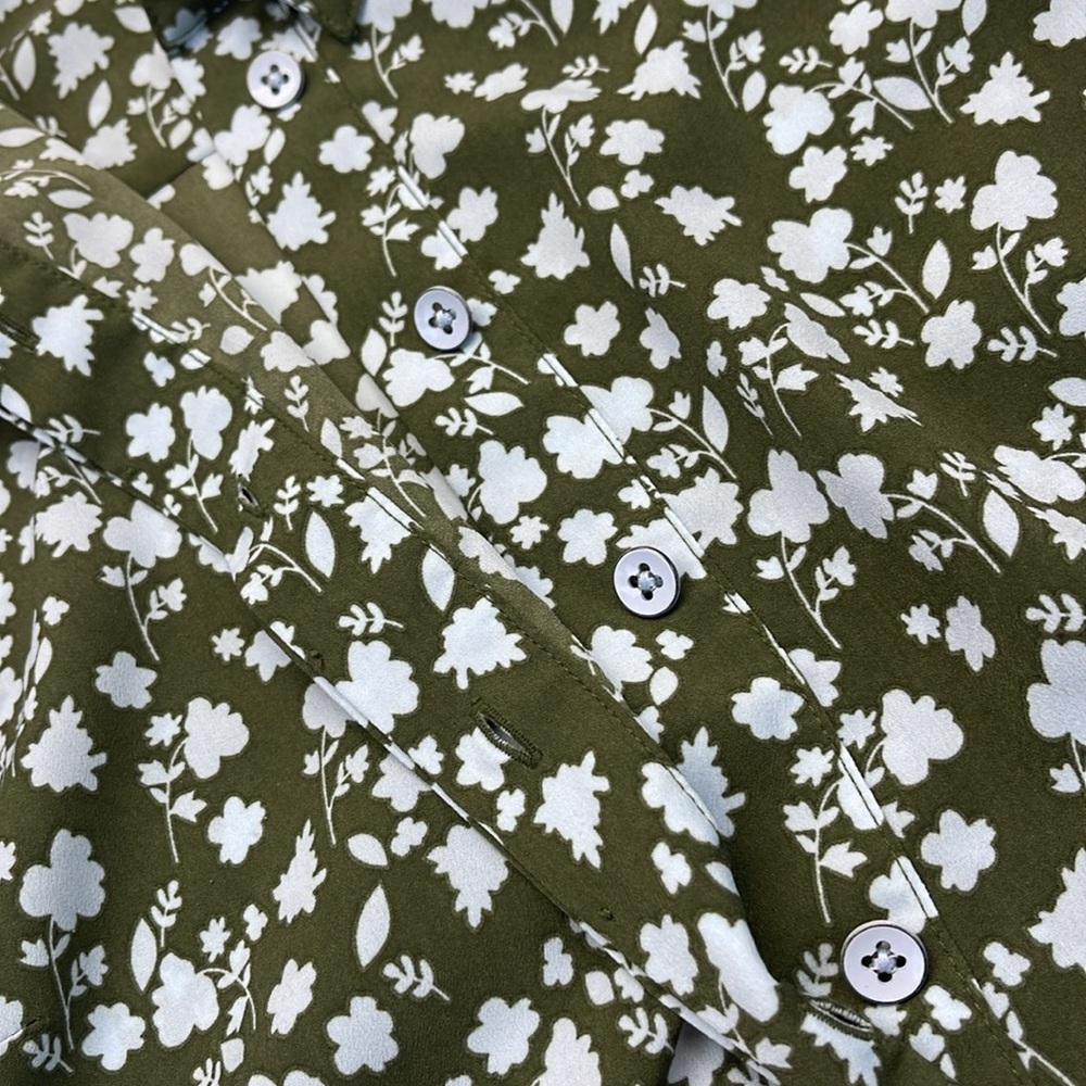 π5/$25π Cabi Olive Green Sleeveless Keepsake Pressed Floral Blouse Pullover Sz S - Picture 6 of 9